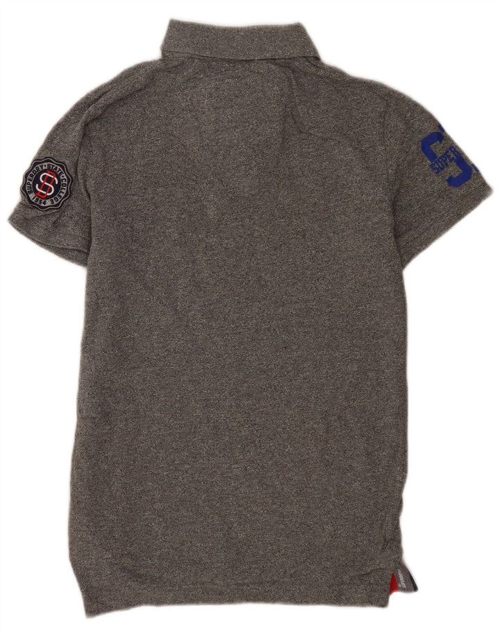Superdry Herren-Poloshirt aus mittelgrauer Baumwolle mit Grafik