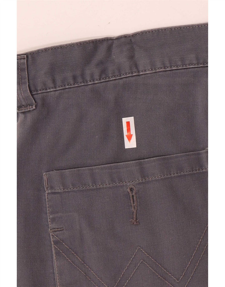 Wrangler Herren Bermudashorts Medium W32 Grau