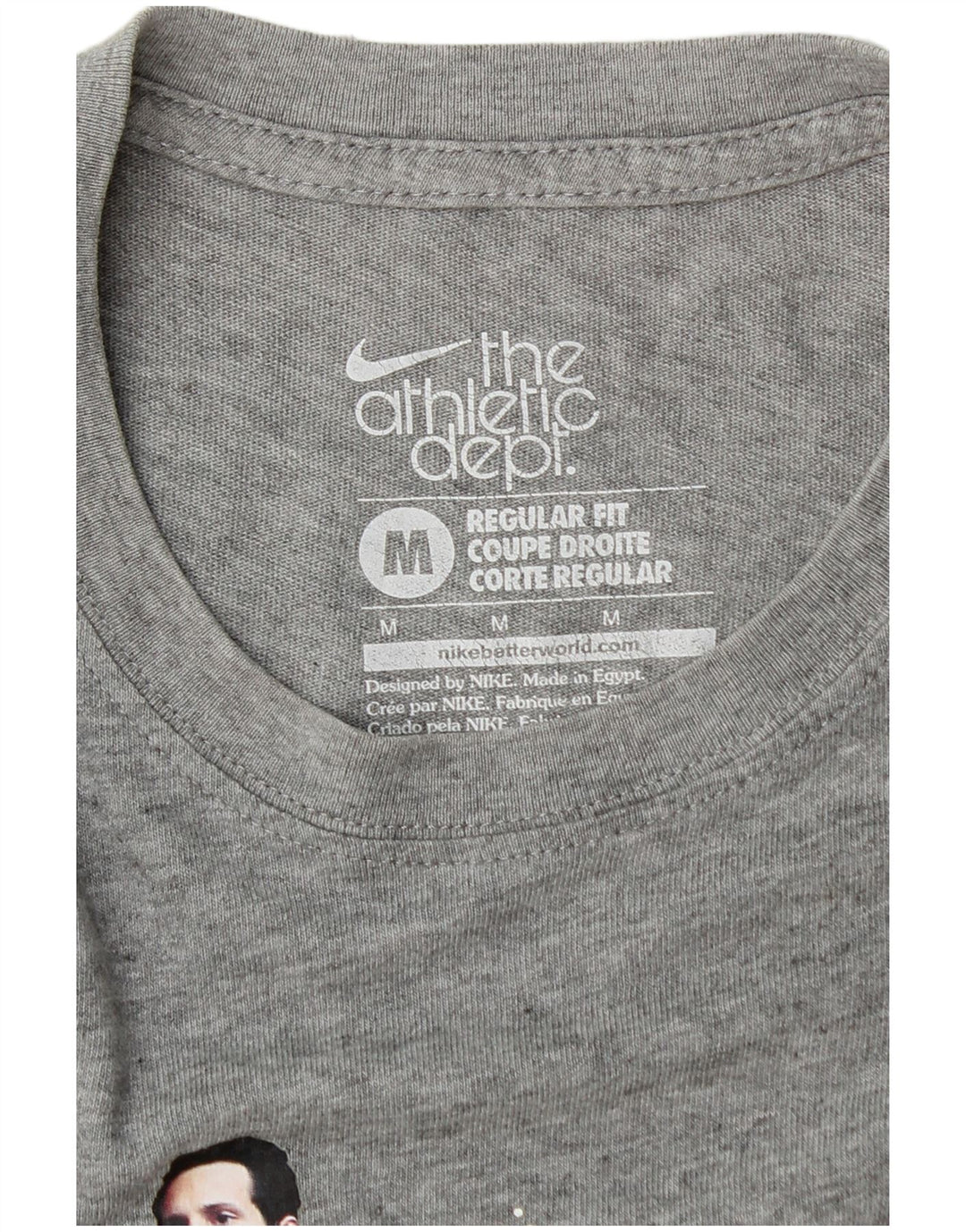 NIKE Herren-T-Shirt mit normaler Passform, mittelgrau