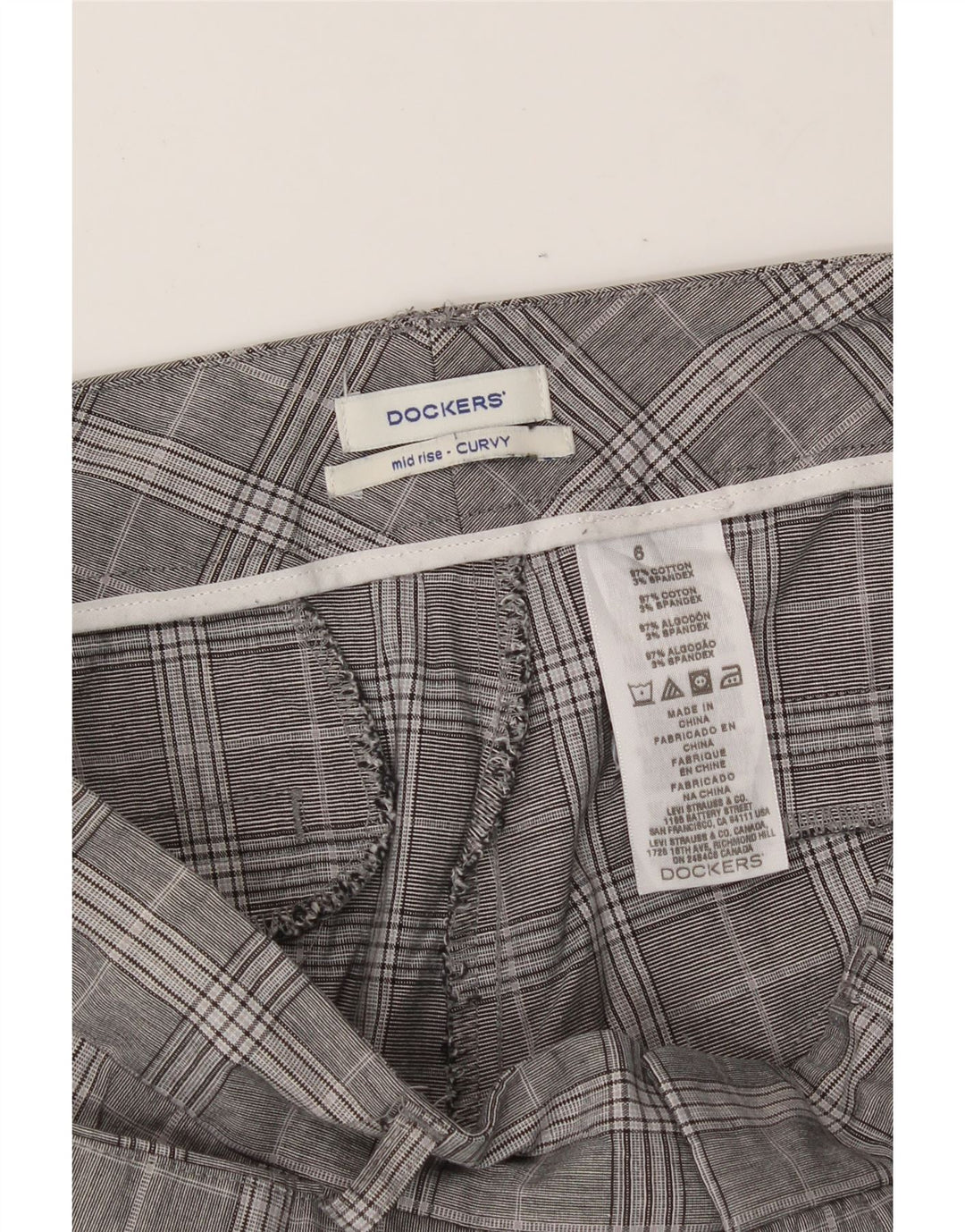 DOCKERS Womens Curvy Mid Rise Capri Trousers US 6 Medium W30 L20 Grey Vintage Dockers and Second-Hand Dockers from Messina Hembry 