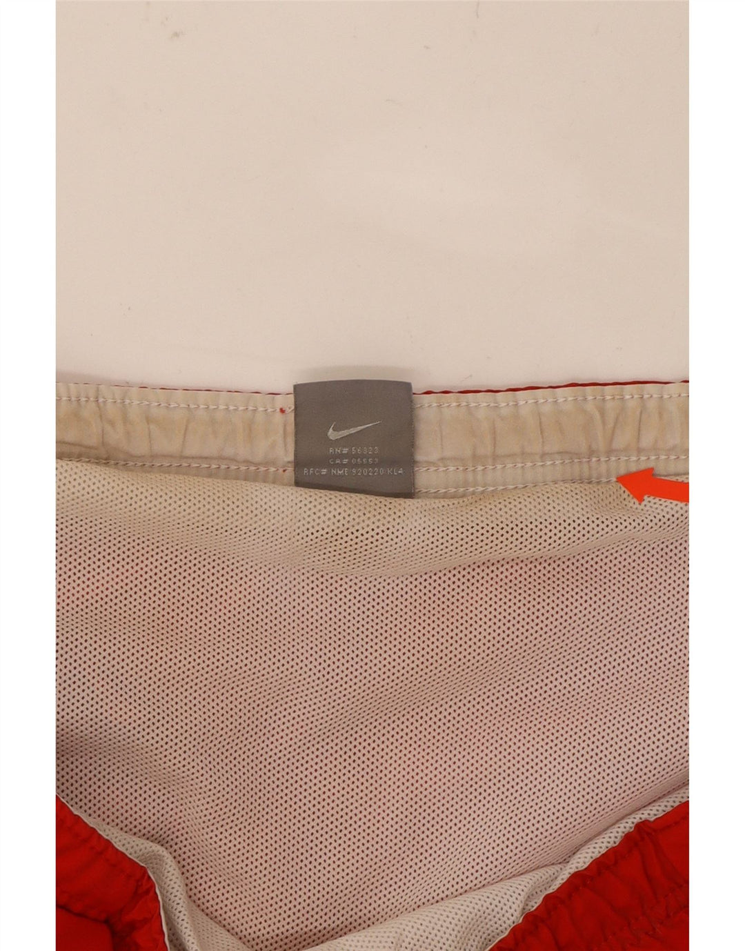 NIKE Mens Swimming Shorts XL  Red Polyester Vintage Nike and Second-Hand Nike from Messina Hembry 