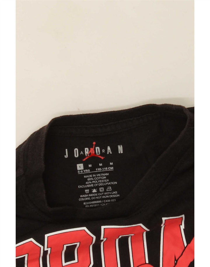 Jordan T-Shirt mit Grafik für Jungen, mittelgroß, schwarze Baumwolle, 5–6 Jahre