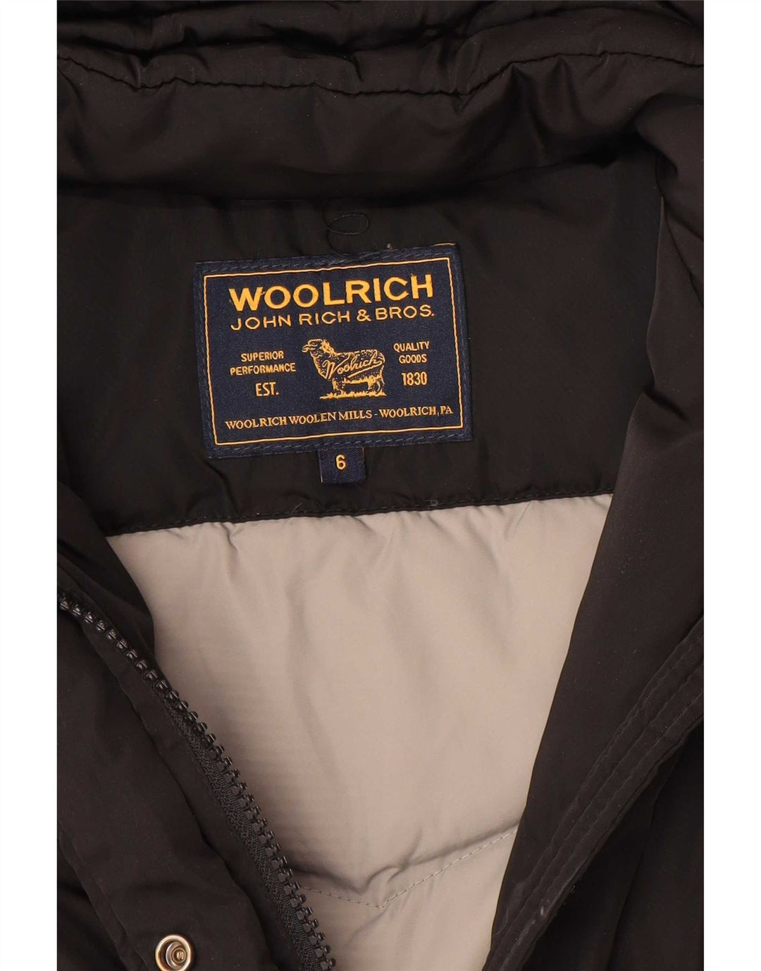 Woolrich Wattierte Mädchenjacke mit Kapuze, 5–6 Jahre, Schwarz
