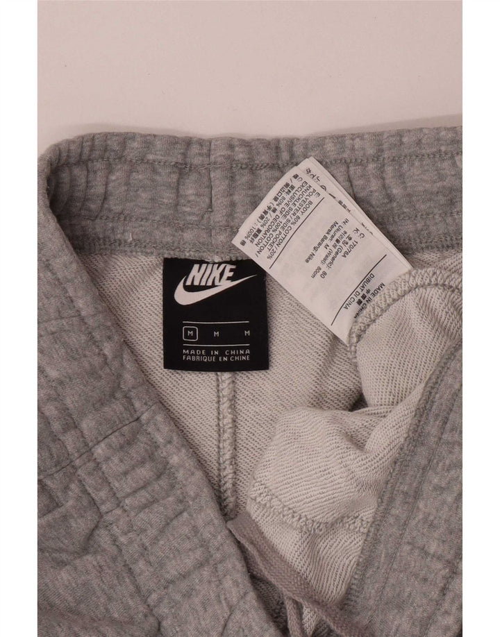 Nike Herren-Sportshorts aus mittelgrauer Baumwolle