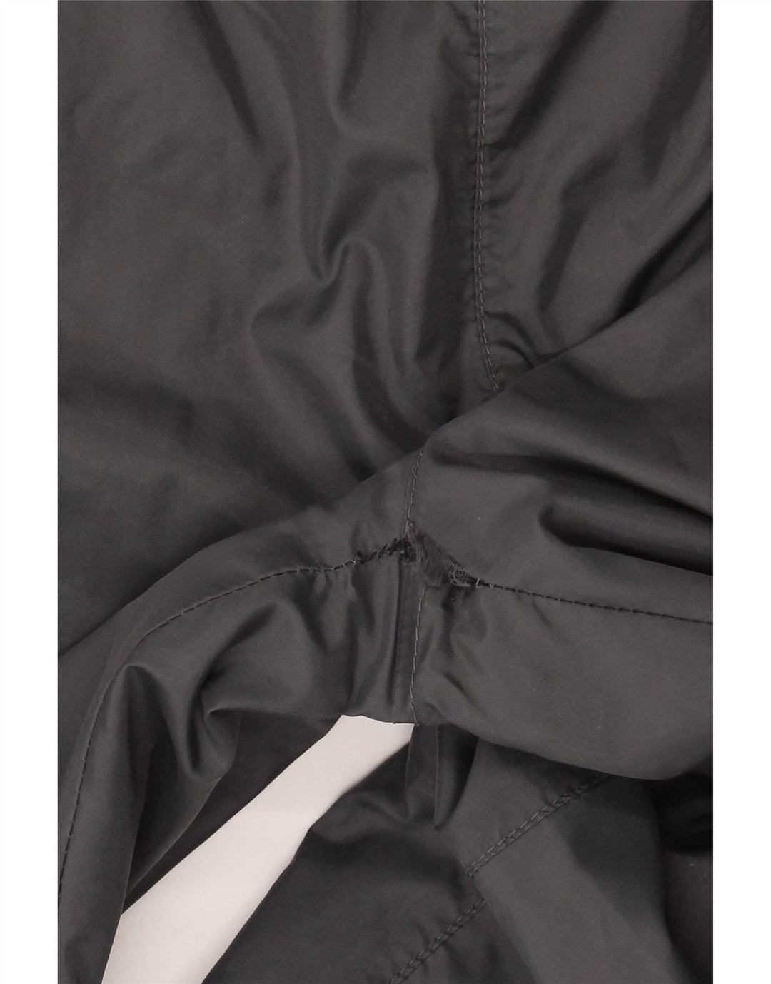 Nike Herren-Trainingshose aus mittelschwarzem Nylon