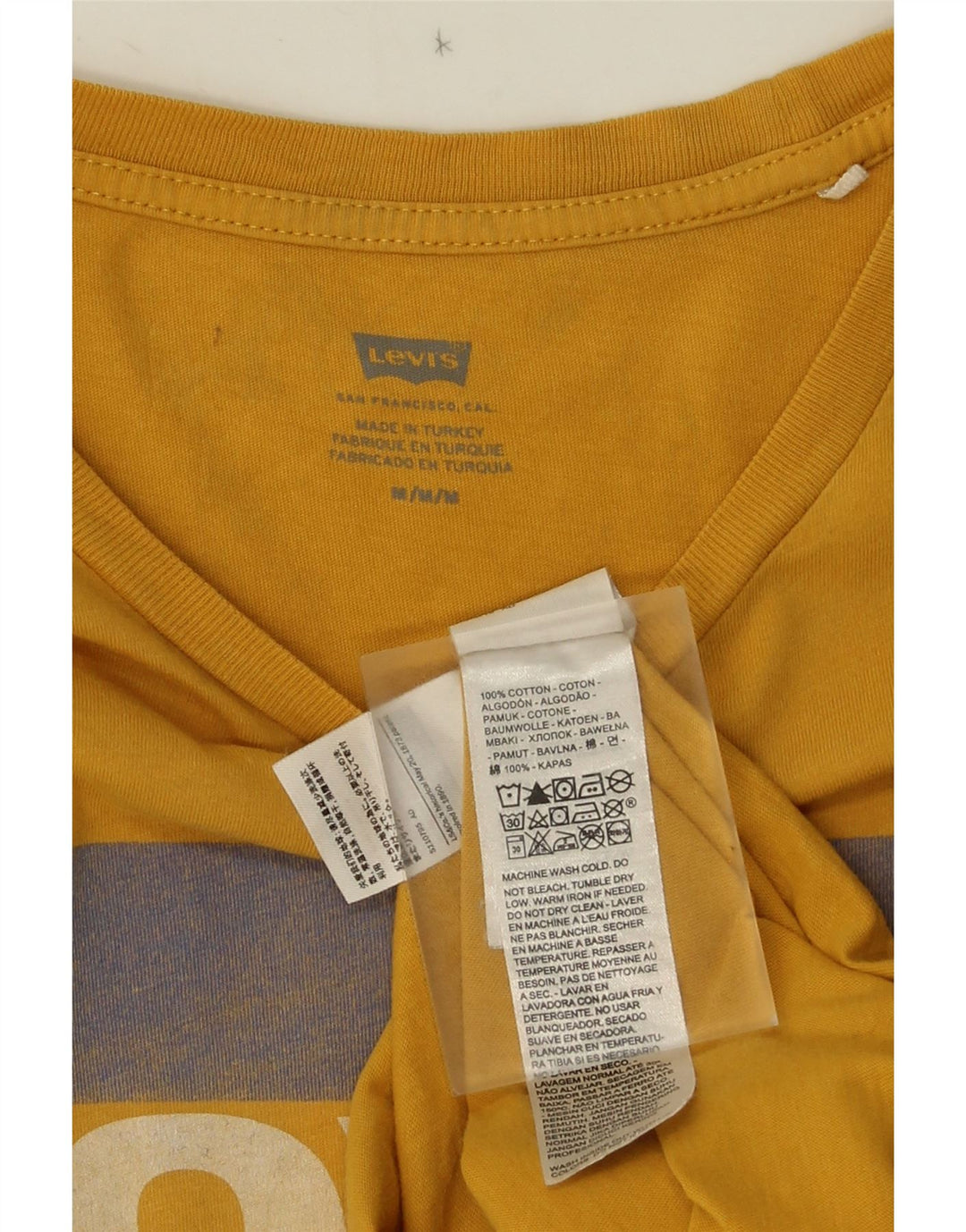 Levi's Herren Grafik-T-Shirt-Oberteil aus mittelgelber Colourblock-Baumwolle