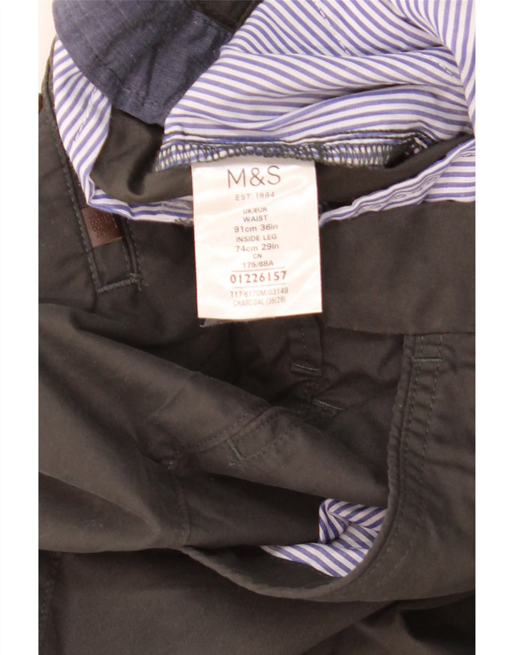 Marks & Spencer Herren-Chinohose mit normaler Passform, W36 L29, graue Baumwolle