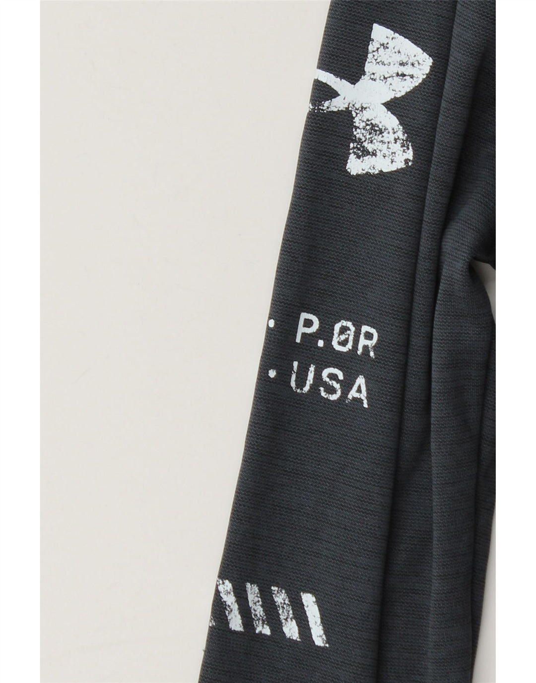 Under Armour Jungen-Trainingsanzugoberteil mit grafischem Pullover, 9–10 Jahre, Mittelgrau