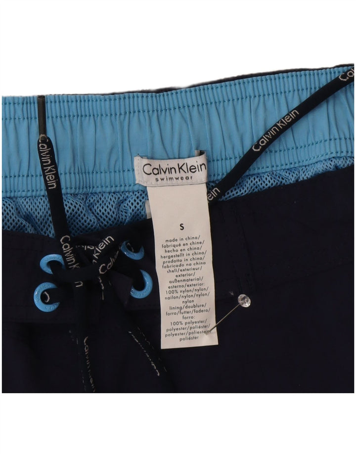 Calvin Klein Herren Badeshorts mit Grafik, Größe S, marineblaues Nylon