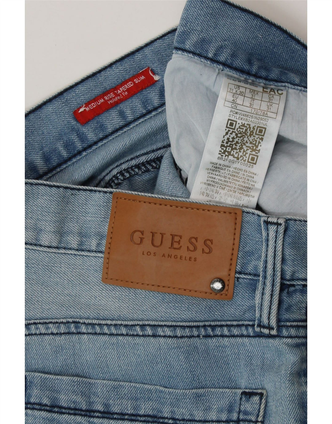 GUESS Damen Halsted Fit Mid Rise Slim Tapered Jeans W31 L30 Blaue Baumwolle
