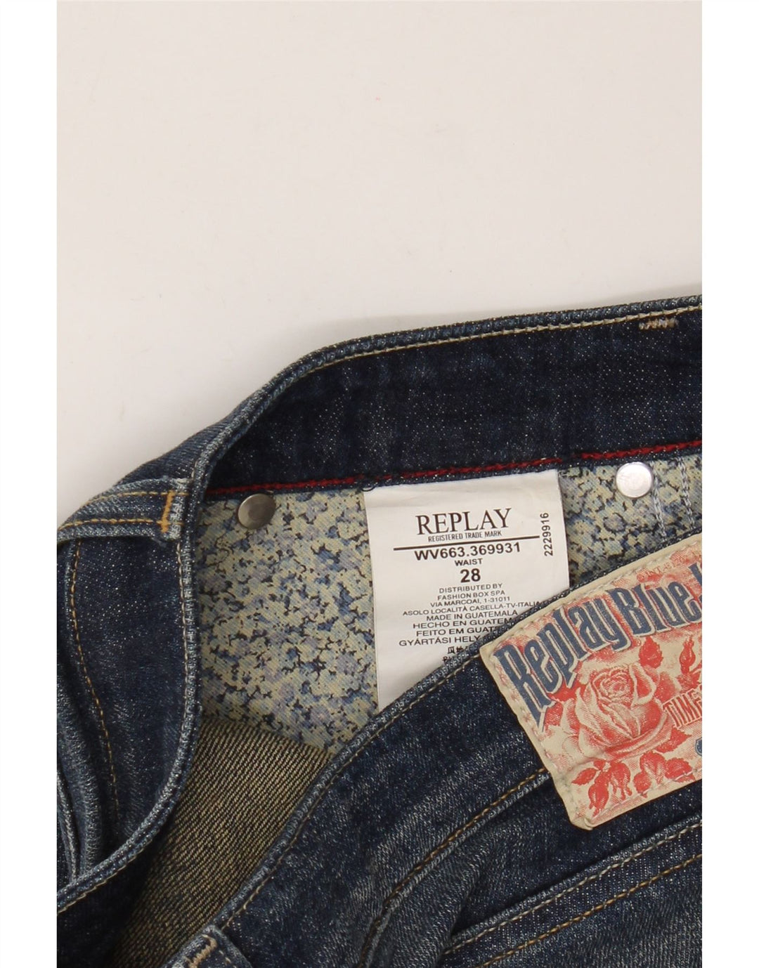 Replay Damen Jeansshorts W28 mittelblaue Baumwolle