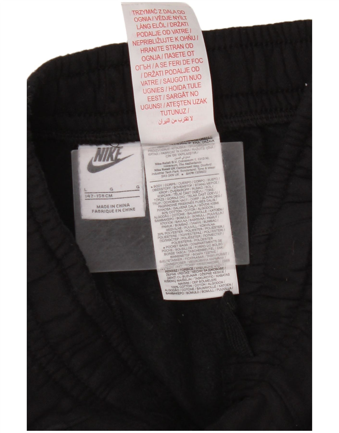 NIKE Jungen-Trainingsanzug mit Grafik, Jogginghose, 12–13 Jahre, Größe L, Schwarz