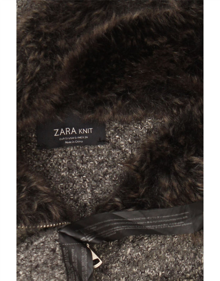 Übergroßer Damen-Strickmantel mit Kapuze von Zara, Gr. 10, klein, grau geflecktes Acryl