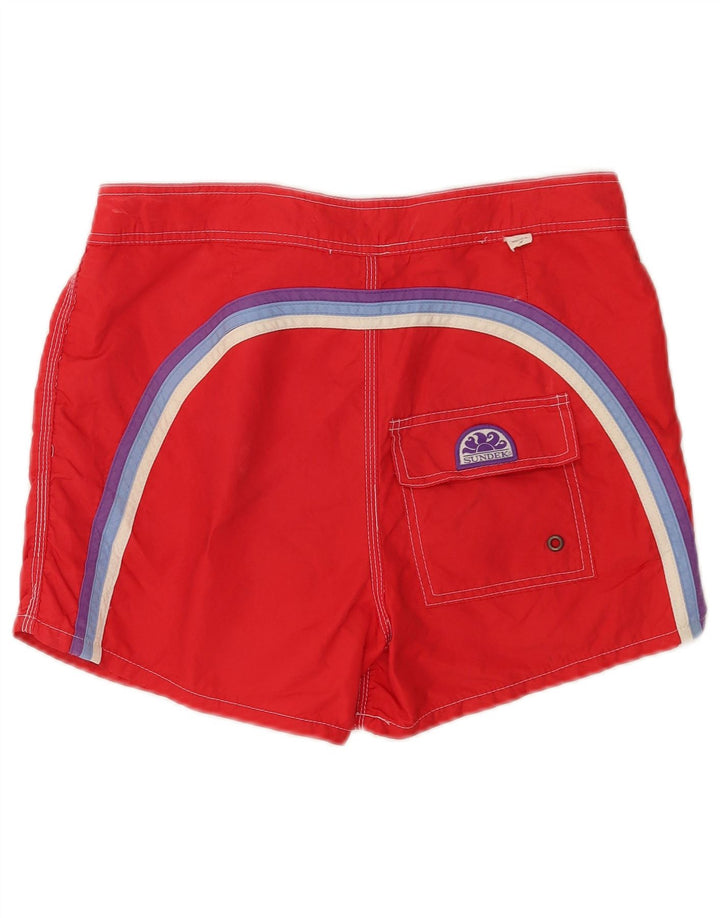 Sundek Herren-Badeshorts aus mittelrotem Nylon