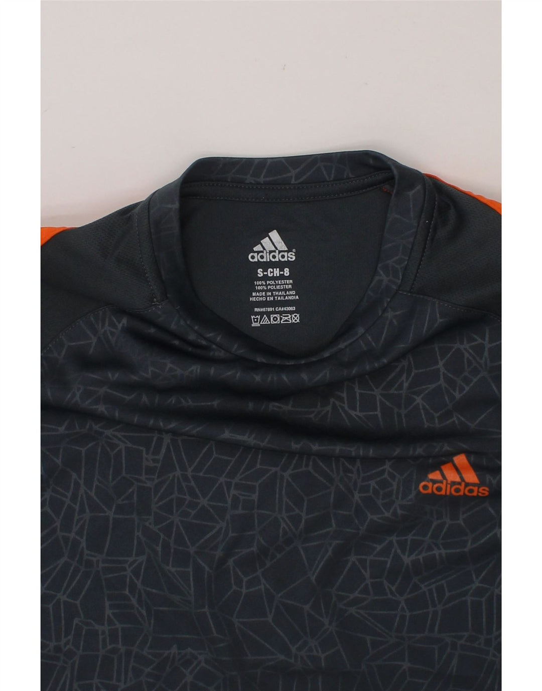 ADIDAS Boys Climalite T-Shirt Top 7-8 Years Small Grey Geometric Polyester Vintage Adidas and Second-Hand Adidas from Messina Hembry 