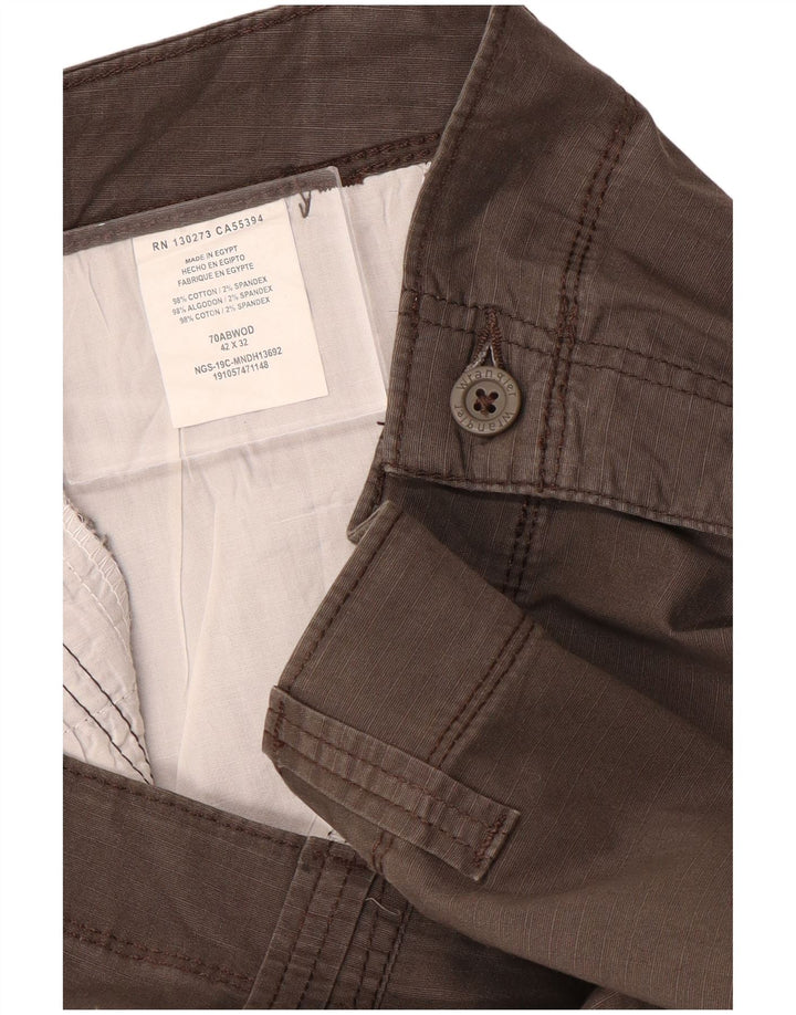 WRANGLER Gerade Cargohose für Herren, W42, L32, graue Baumwolle