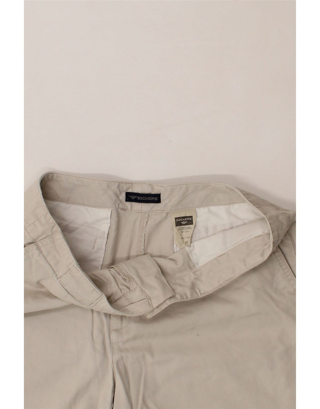 DOCKERS Womens Chino Shorts US 10 Large W32 Beige Cotton Vintage Dockers and Second-Hand Dockers from Messina Hembry 