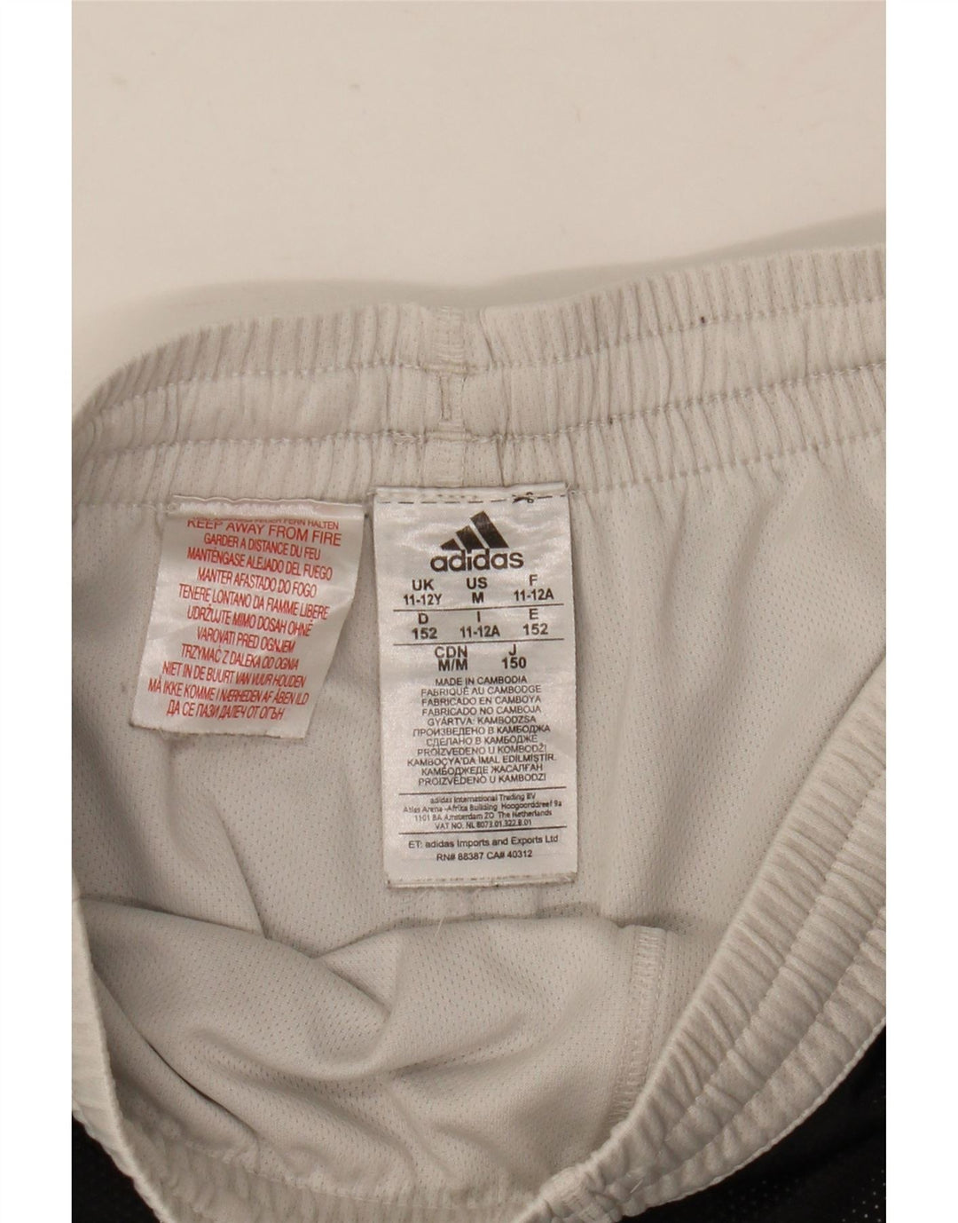 Adidas Sportshorts für Jungen, 11–12 Jahre, schwarzes Colourblock-Polyester
