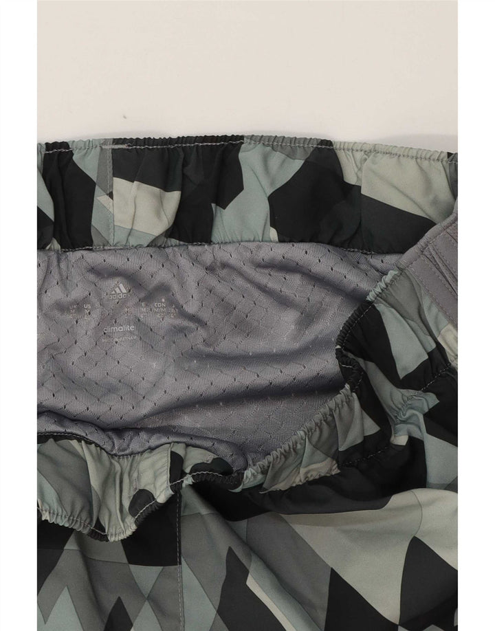 Adidas Damen Sportshorts UK 14 Mittelgrau Geometrisch