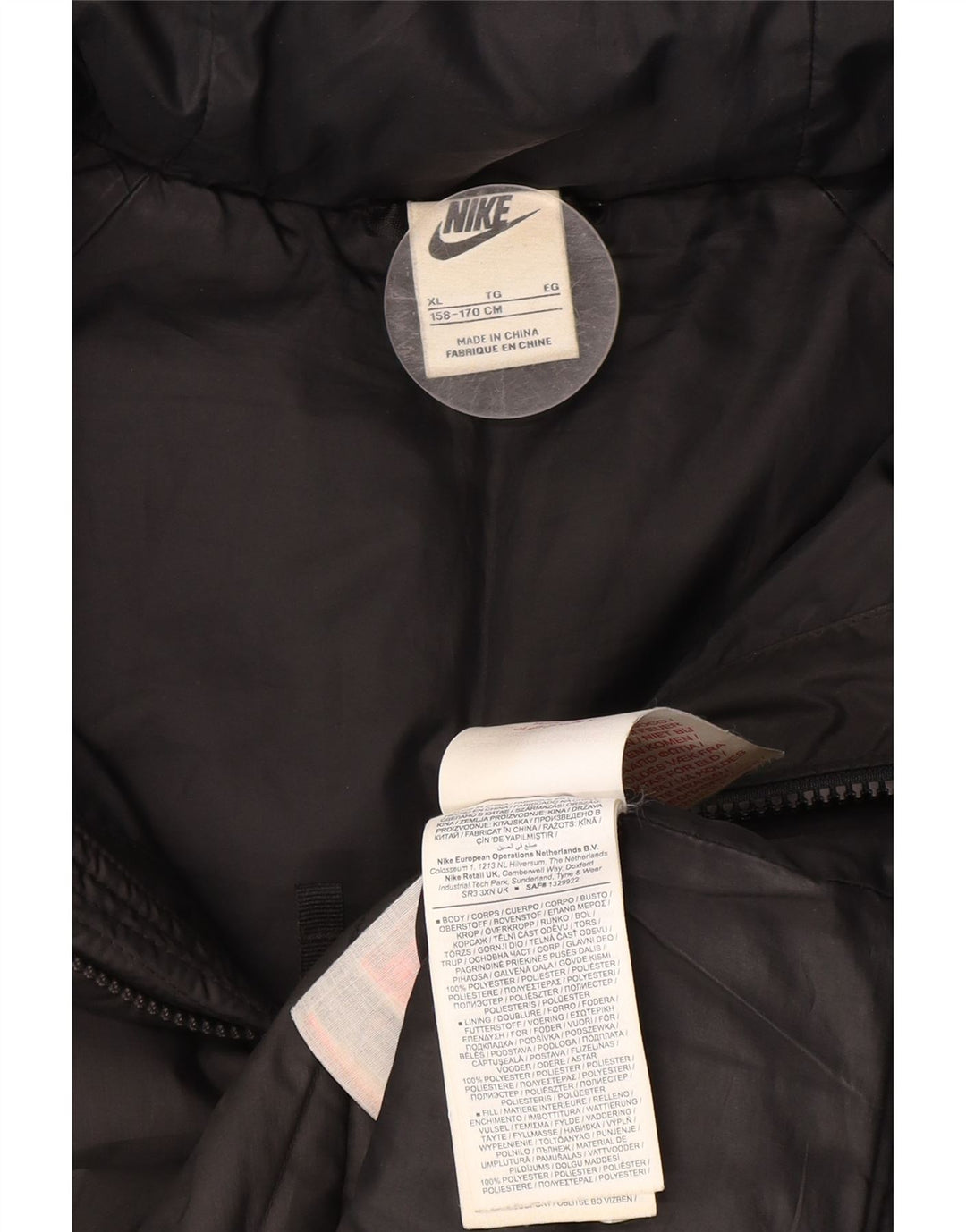 Nike Wattierte Jacke mit Kapuze für Jungen, 13–14 Jahre, XL, schwarzes Polyester