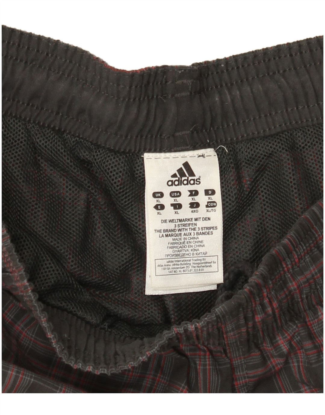 Adidas Herren Sportshorts XL grau kariertes Polyester