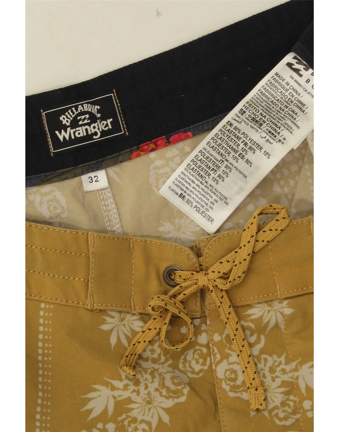 Wrangler Herren-Badeshorts aus mittelgelbem, geblümtem Polyester