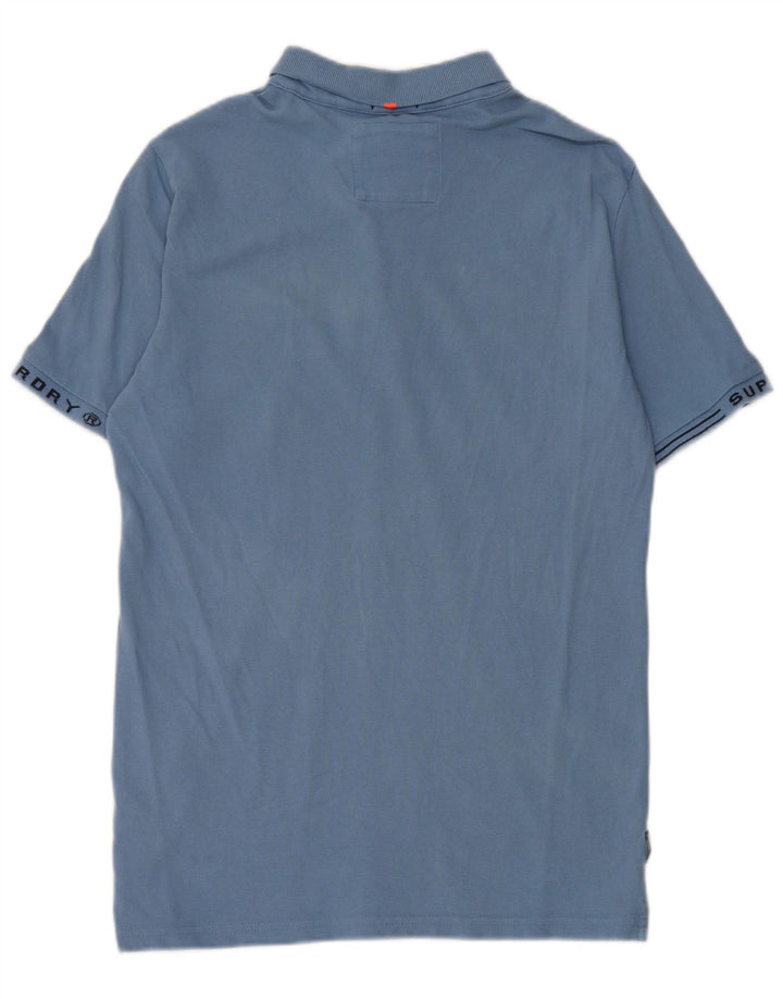 Superdry Herren-Poloshirt aus mittelblauer Baumwolle mit Grafik