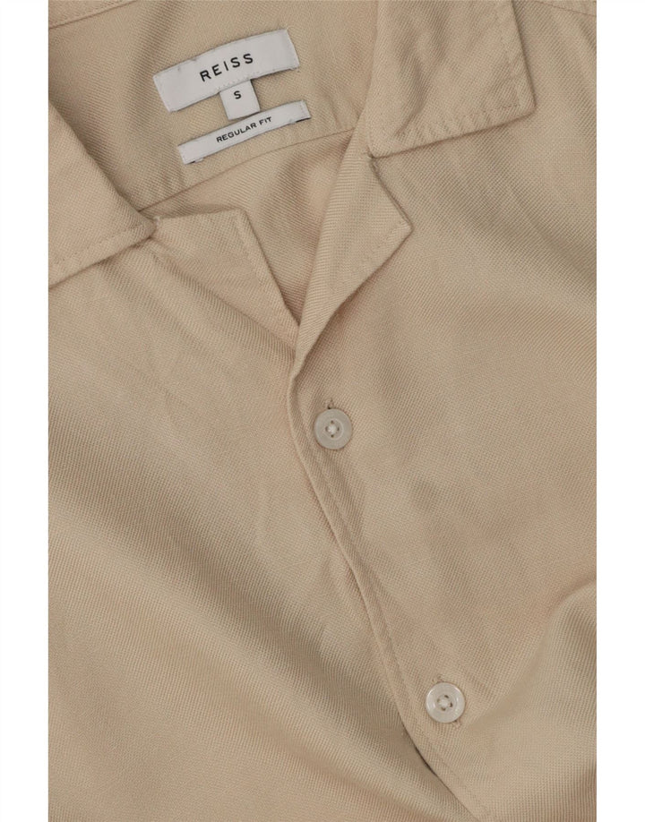 REISS Herren Kurzarm-Hemd mit normaler Passform, Größe S, Beige