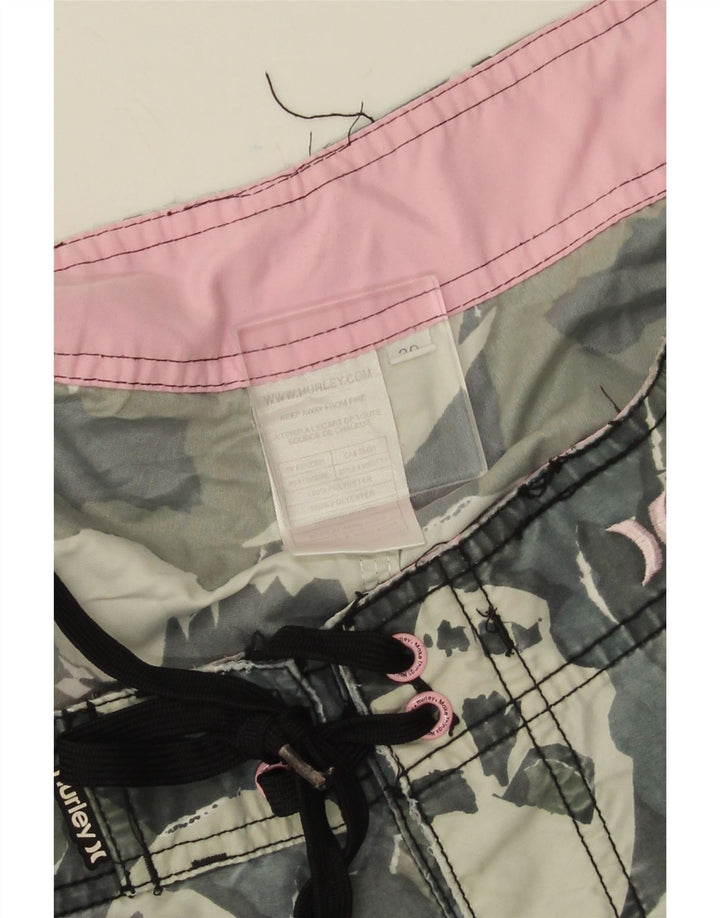 Hurley Herren Cargoshorts W30 Mittelgrünes Camouflage-Polyester