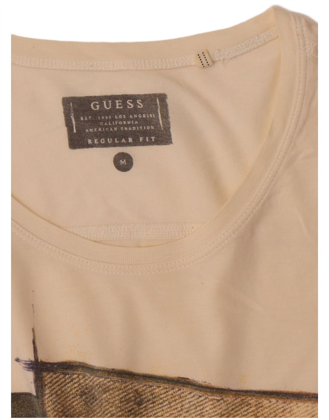 Guess Herren-T-Shirt mit regulärer Passform, mittelgroß, gebrochenes Weiß
