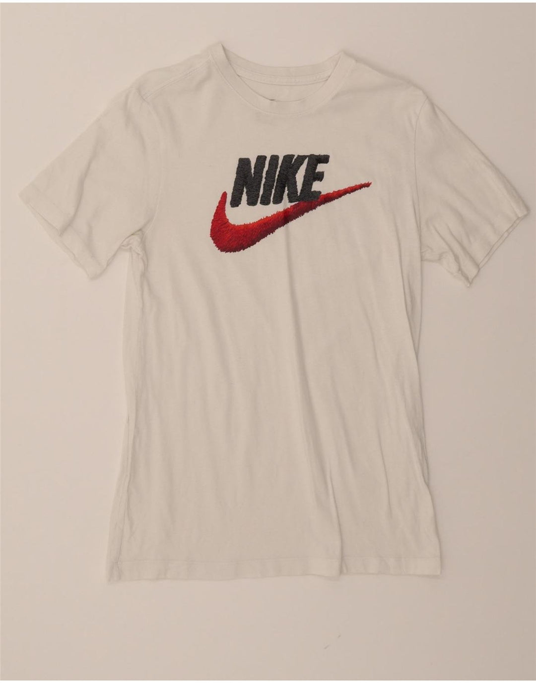 NIKE Mens Graphic T-Shirt Top Small White Cotton Vintage Nike and Second-Hand Nike from Messina Hembry 