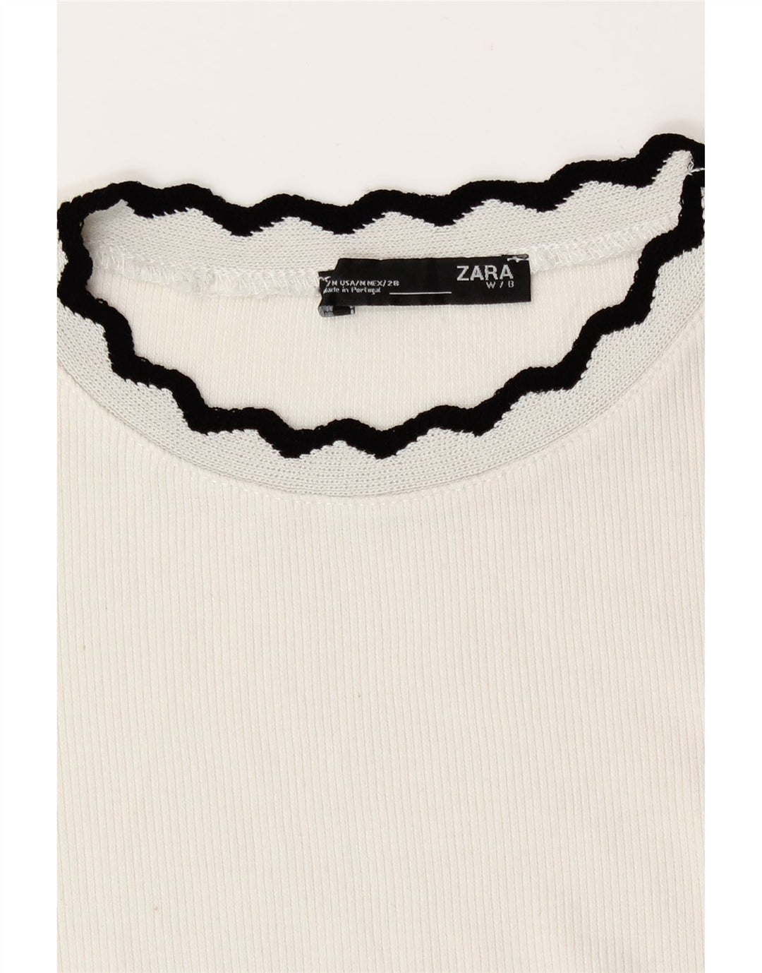 Zara Damen Crop Top Langarm UK 12 Mittelweiß