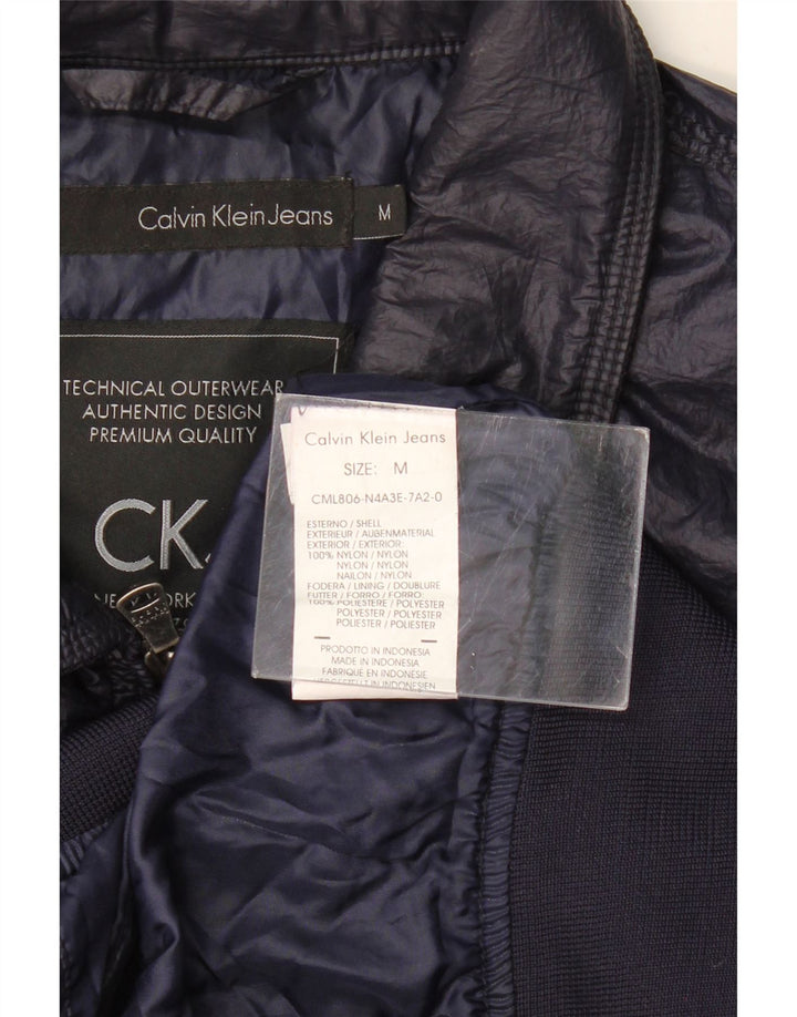 CALVIN KLEIN JEANS Herren Bomberjacke UK 38 Medium Marineblau Nylon