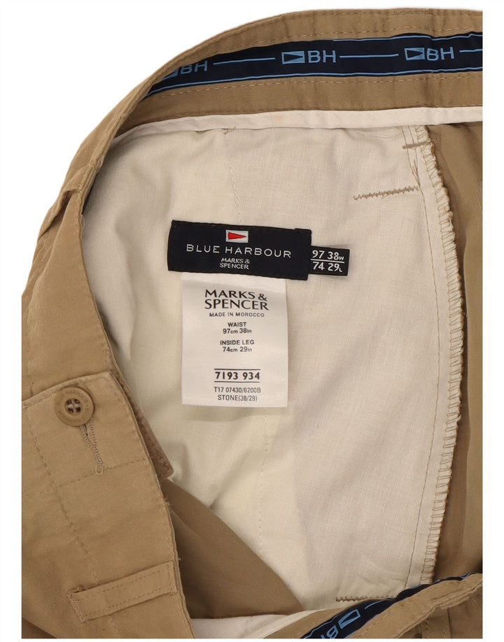 Marks & Spencer Herren Blue Harbor Bootcut Chinohose W38 L29 Beige
