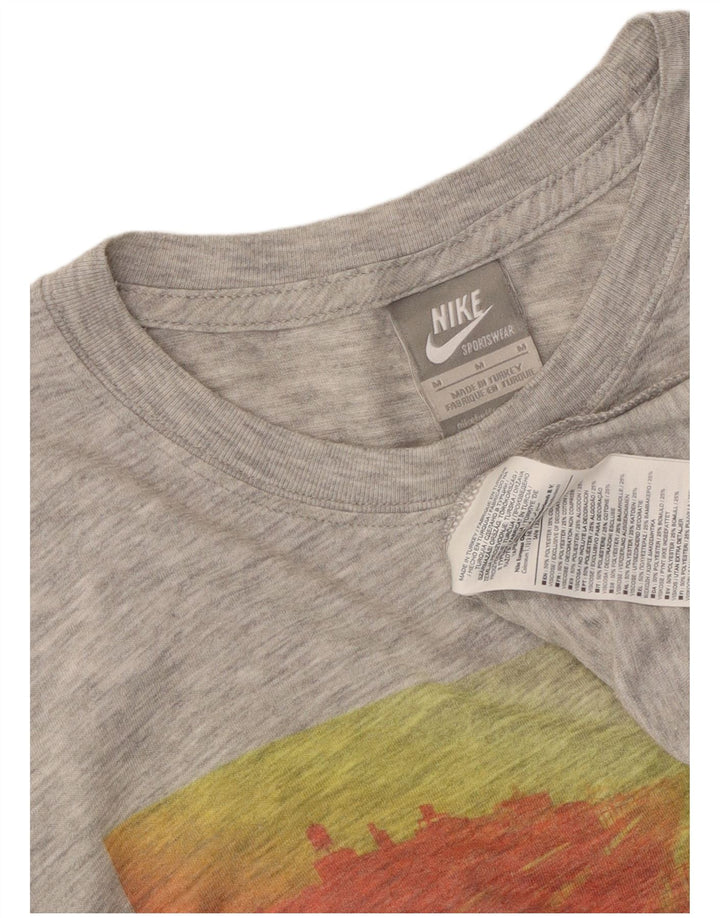 Nike Herren-T-Shirt mit Grafik, mittelgrau meliertes Polyester