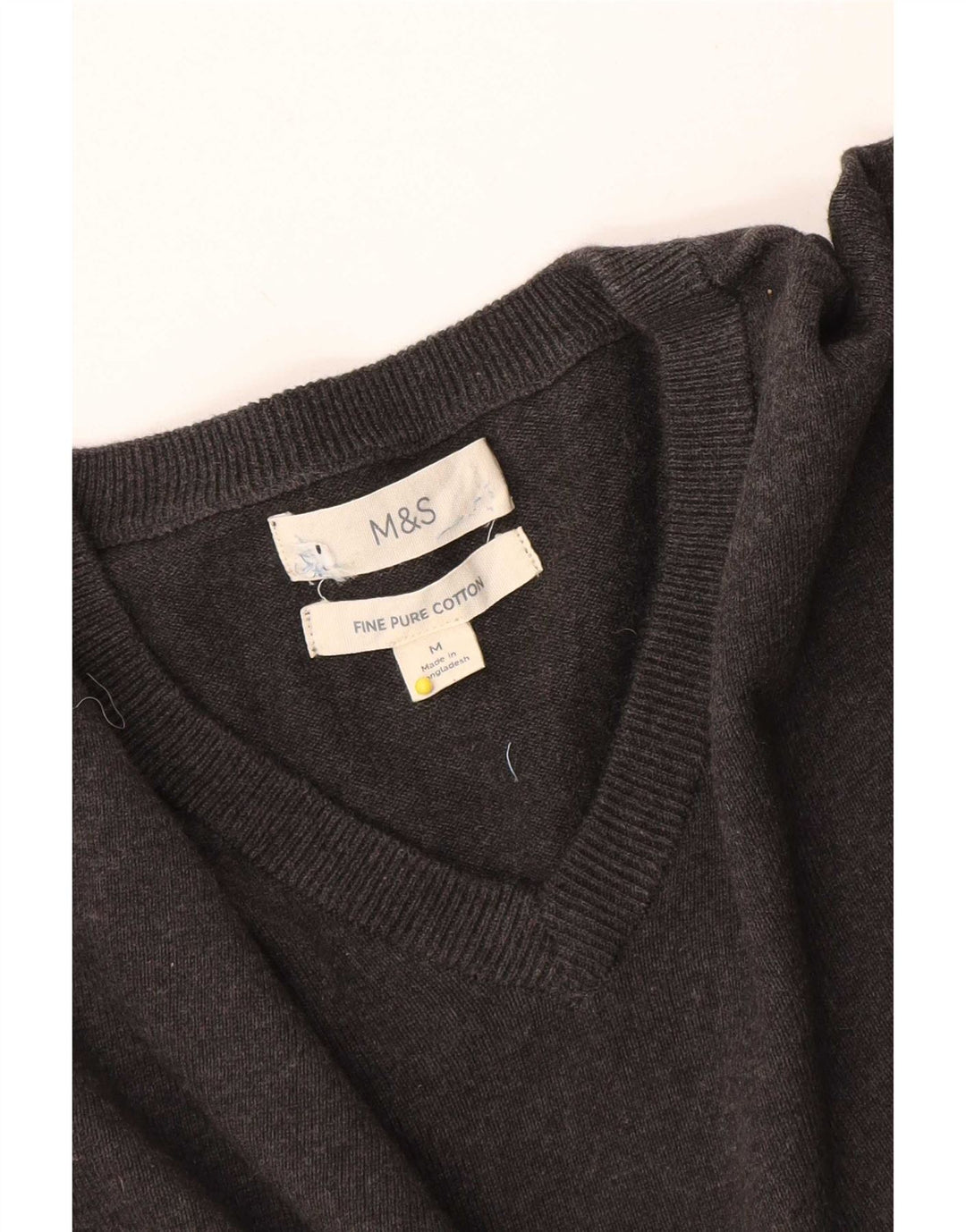 Marks & Spencer Herren-Pullover mit V-Ausschnitt aus mittelgrauer Baumwolle