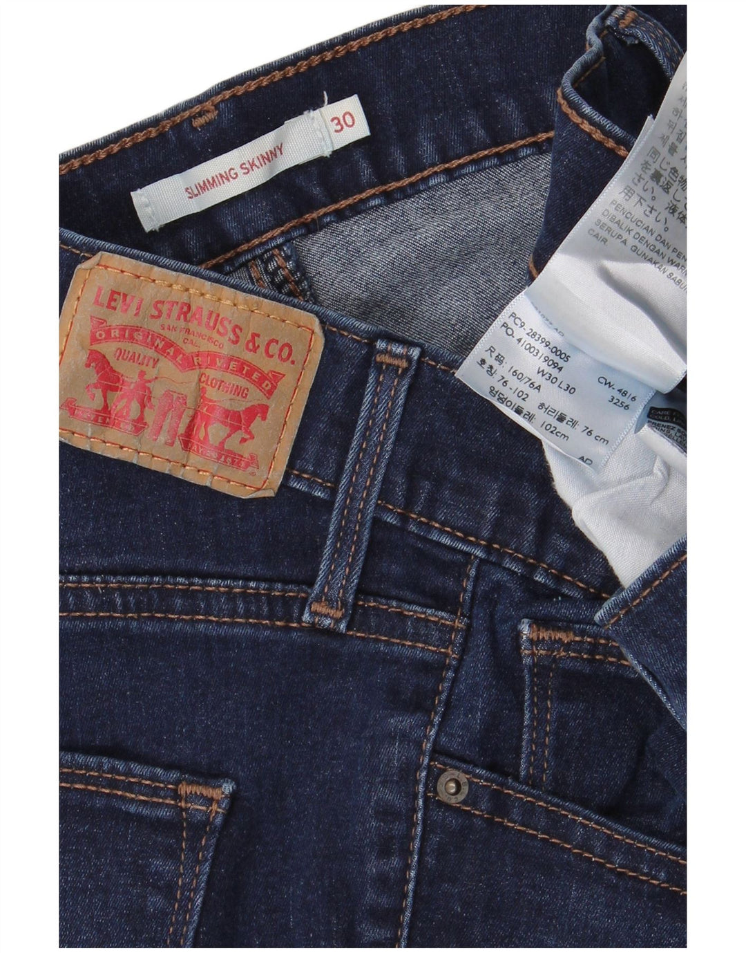 LEVI'S Schlankmachende Röhrenjeans für Damen, W30 L30, marineblaue Baumwolle