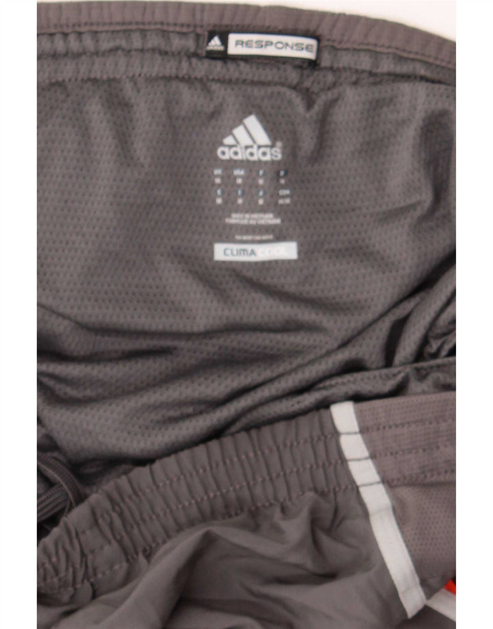 Adidas Herren-Badeshorts aus mittelgrauem Colourblock-Polyester