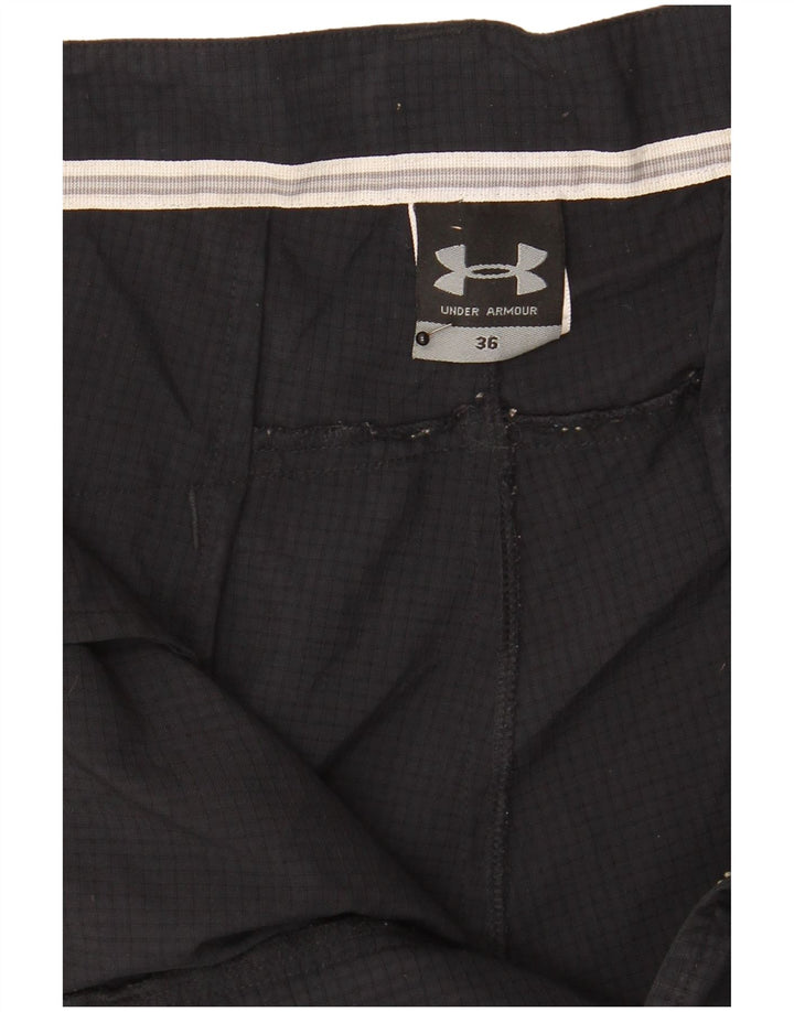 Under Armour Herren Cargoshorts W36 Large Schwarz Kariert