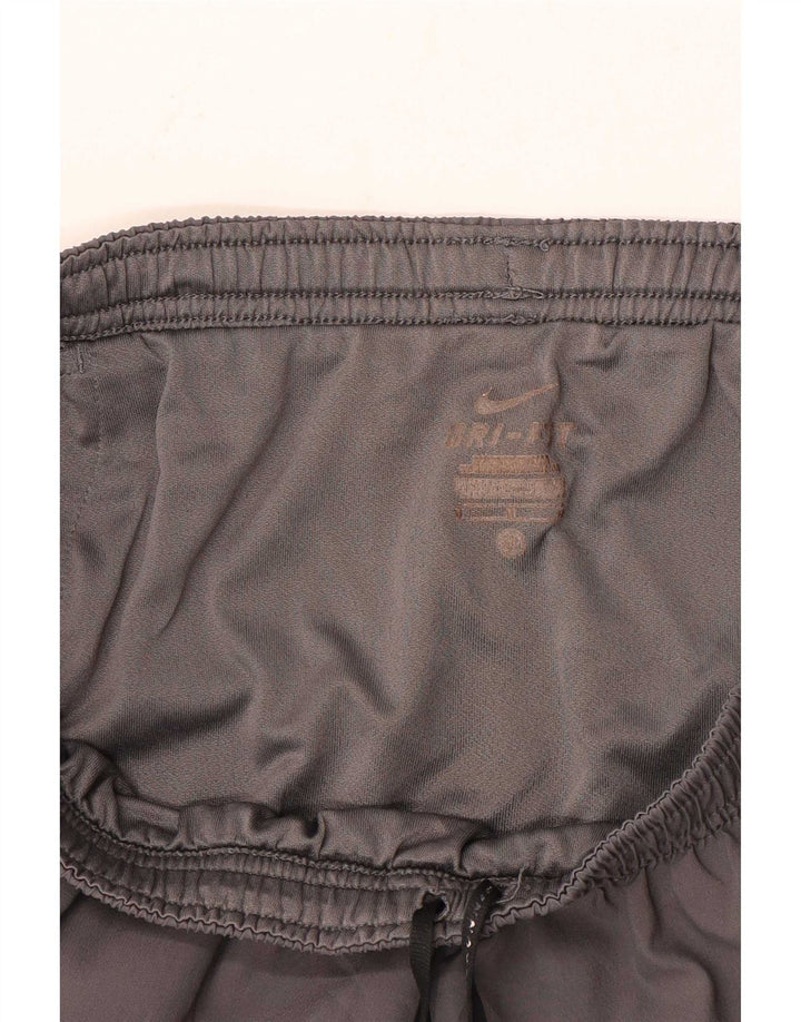 Nike Herren Dri Fit Sportshorts in mittelgrauem Farbblockdesign