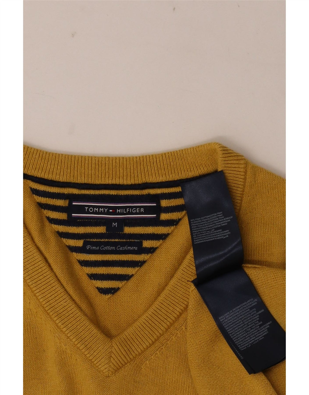 Tommy Hilfiger Herren-Pullover mit V-Ausschnitt aus mittelgelber Baumwolle