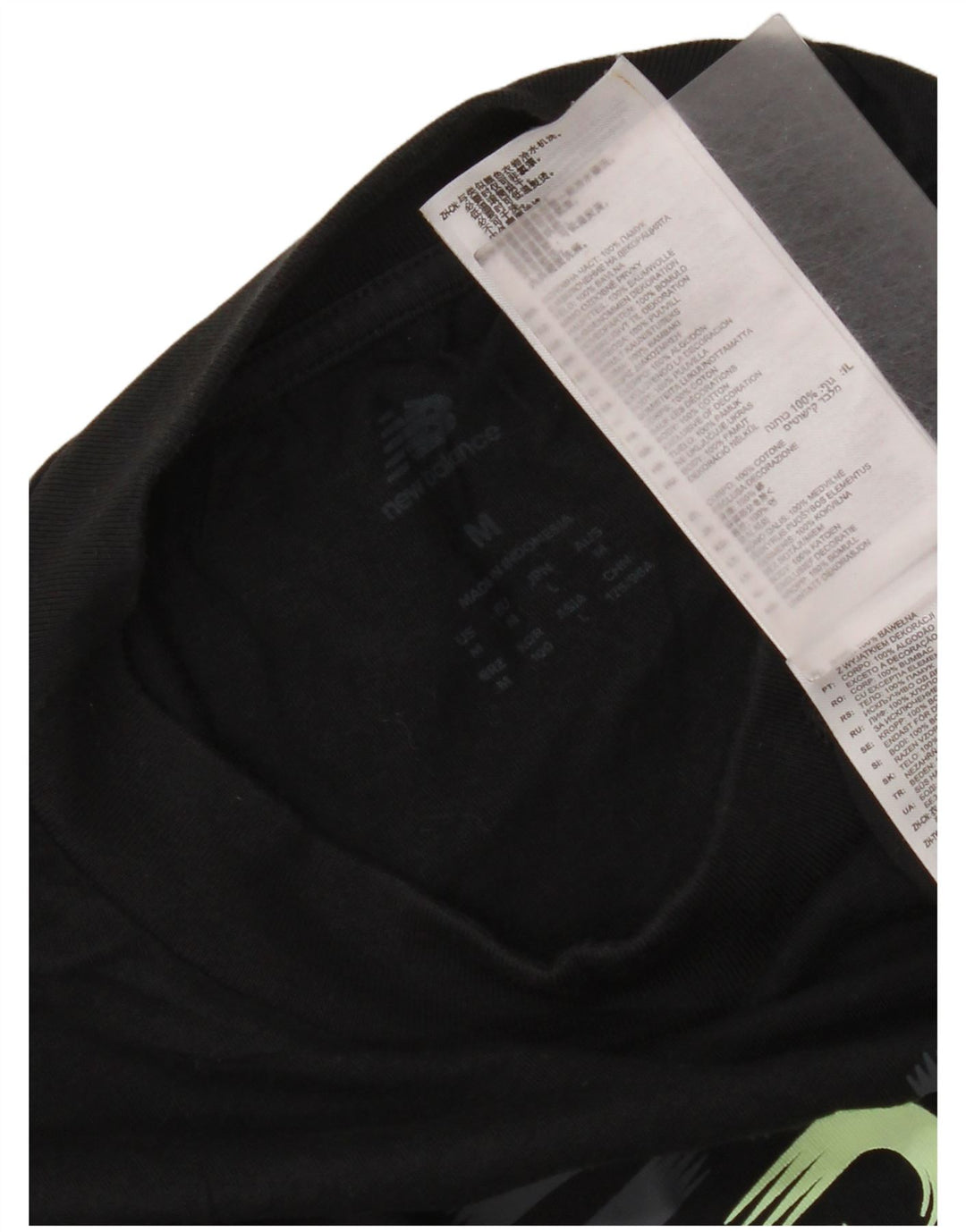 New Balance Herren Grafik-T-Shirt-Oberteil aus mittelschwarzer Baumwolle