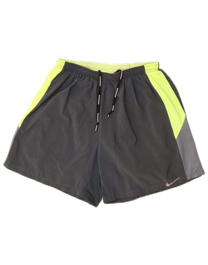 Nike Herren Dri Fit Sportshorts in mittelgrauem Farbblockdesign