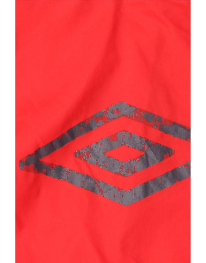 Umbro Jungen Regenjacke mit grafischer Kapuze, 13–14 Jahre, Rot