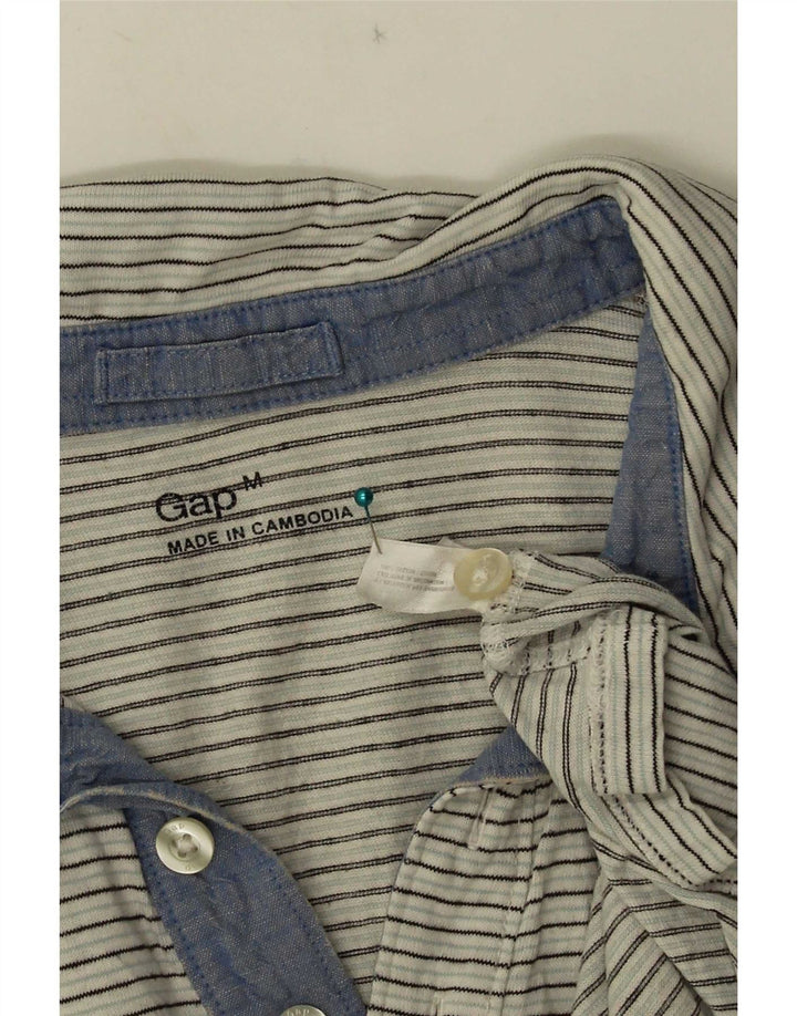 Gap Herren-Poloshirt aus mittelweißer Nadelstreifen-Baumwolle