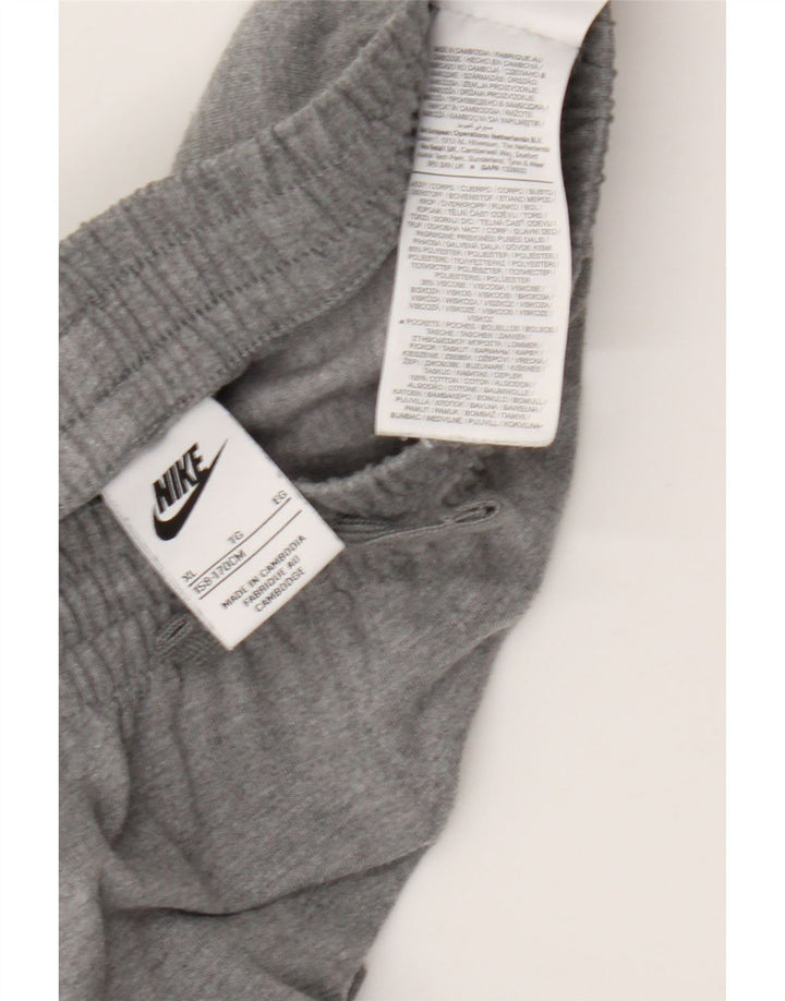Nike Sportshorts für Jungen, 13–14 Jahre, XL, grau geflecktes Polyester