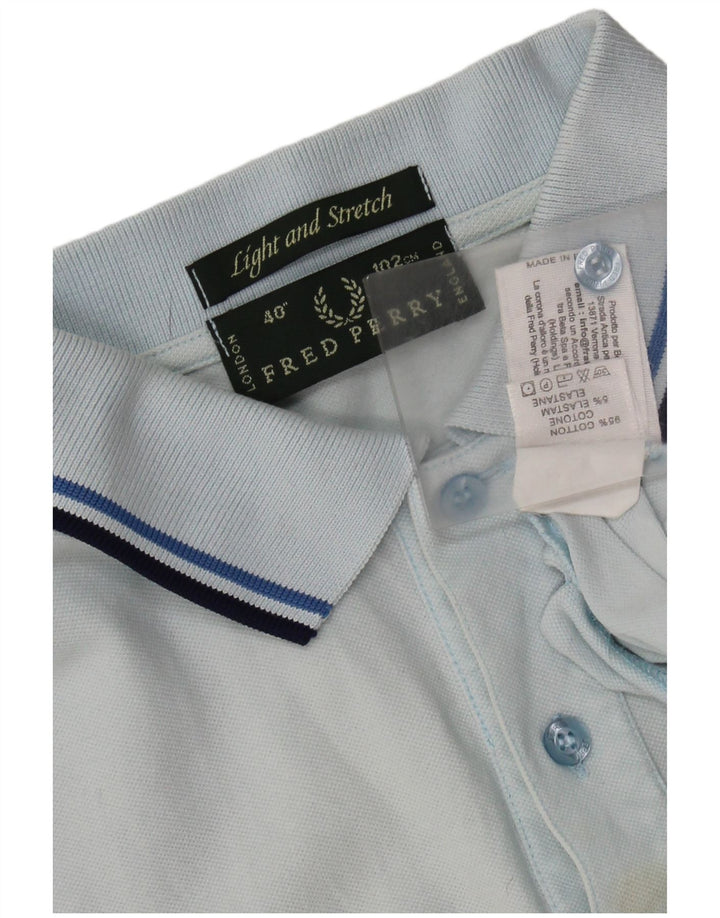 FRED PERRY Herren-Poloshirt aus leichter und dehnbarer Baumwolle, Größe S, Blau