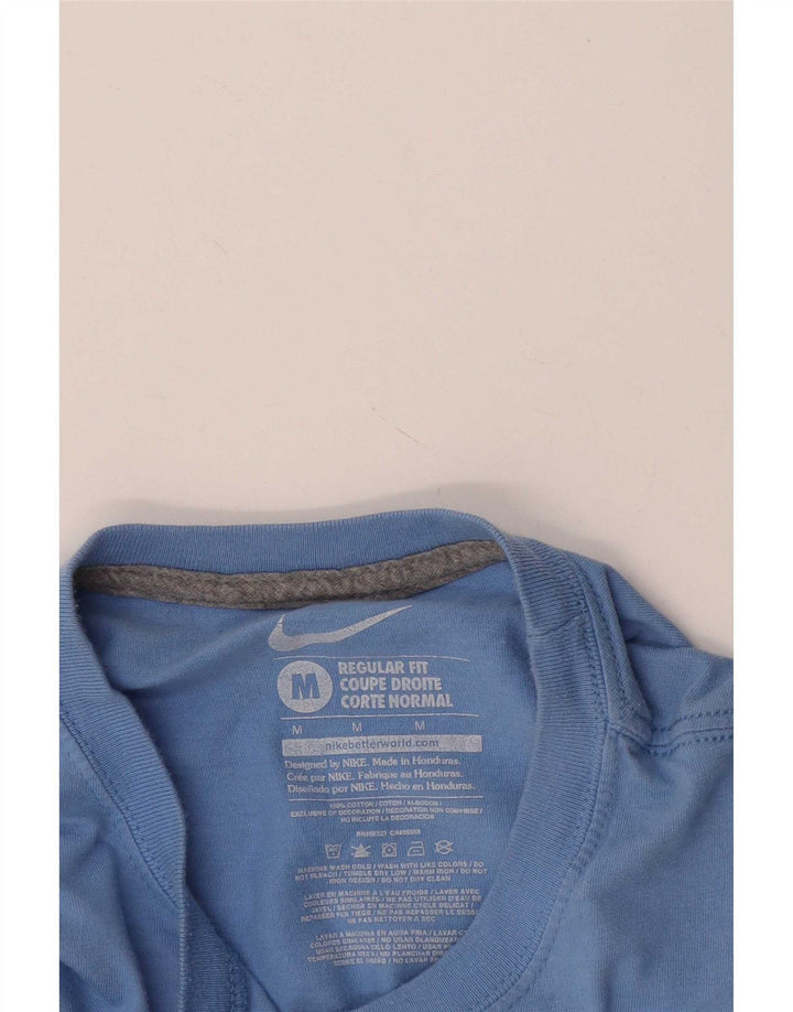 Nike Herren-T-Shirt mit normaler Passform und Grafik, mittelblaue Baumwolle