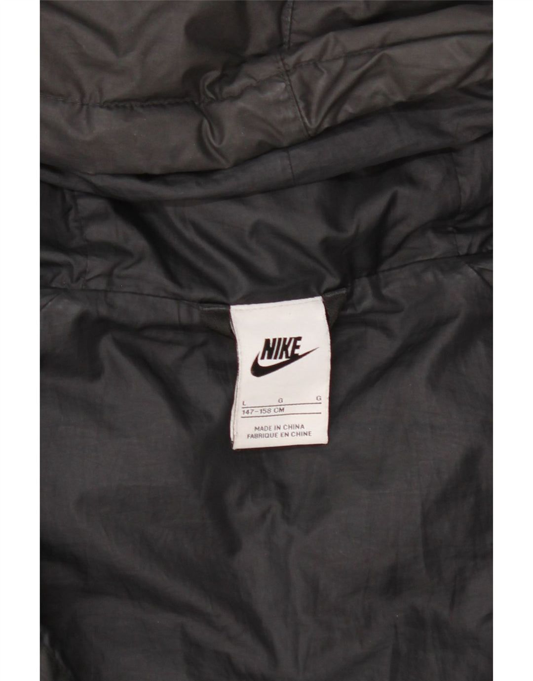 Nike Wattierte Jacke mit Kapuze für Jungen, 12–13 Jahre, Größe L, Schwarz, Polyester