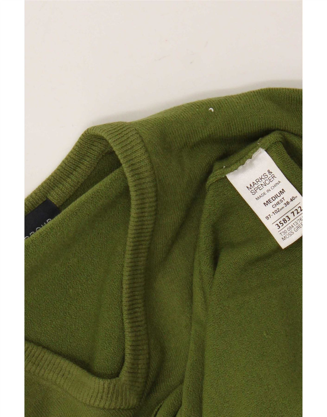Marks & Spencer Herren Blauer Harbor-Pullover mit V-Ausschnitt Mittelgrün